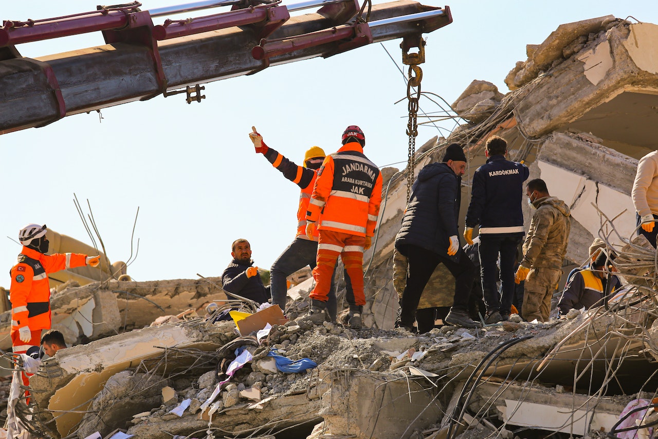 Ünlü Yer Bilim Adamı Türkiye’nin İki Şehrinde Olası Deprem Uyarısında Bulundu